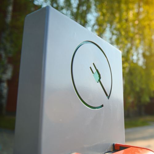 Pose de borne de recharge extérieure pour maison unifamiliale à Brossard